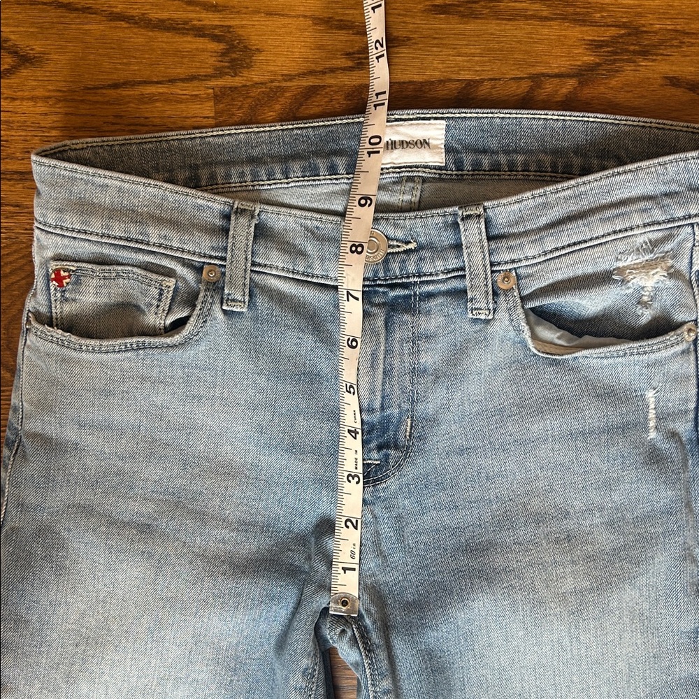 Hudson Krista Straight Cropped Blue Distressed Roll Cuff size 28 - Picture 8 of 10